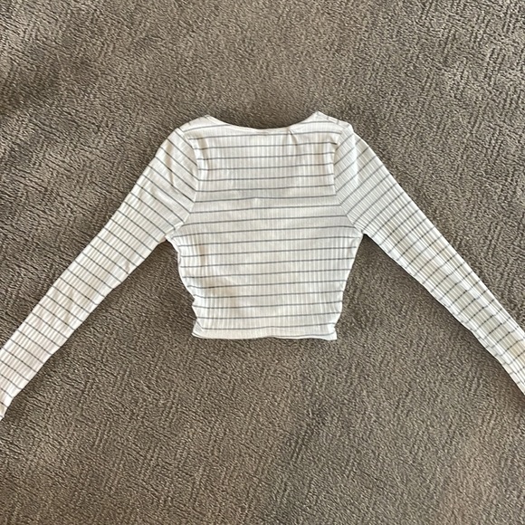 Women’s cropped top from Windsor. White with black stripes. Size small. - Picture 3 of 3